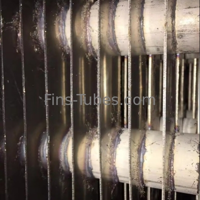درجة الحرارة الأنابيب العارية أنابيب الزعانف المدمجة 16-63mm OD 2.5-20mm الزعانف المسافة 1.65mm الحائط Thk -40°C-300°C 1.0-4.0MPa